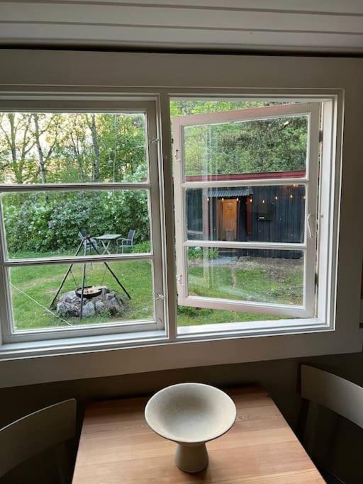 Holiday home Koselig Pa Eget Tun Med Varmtvanns Utedusj *