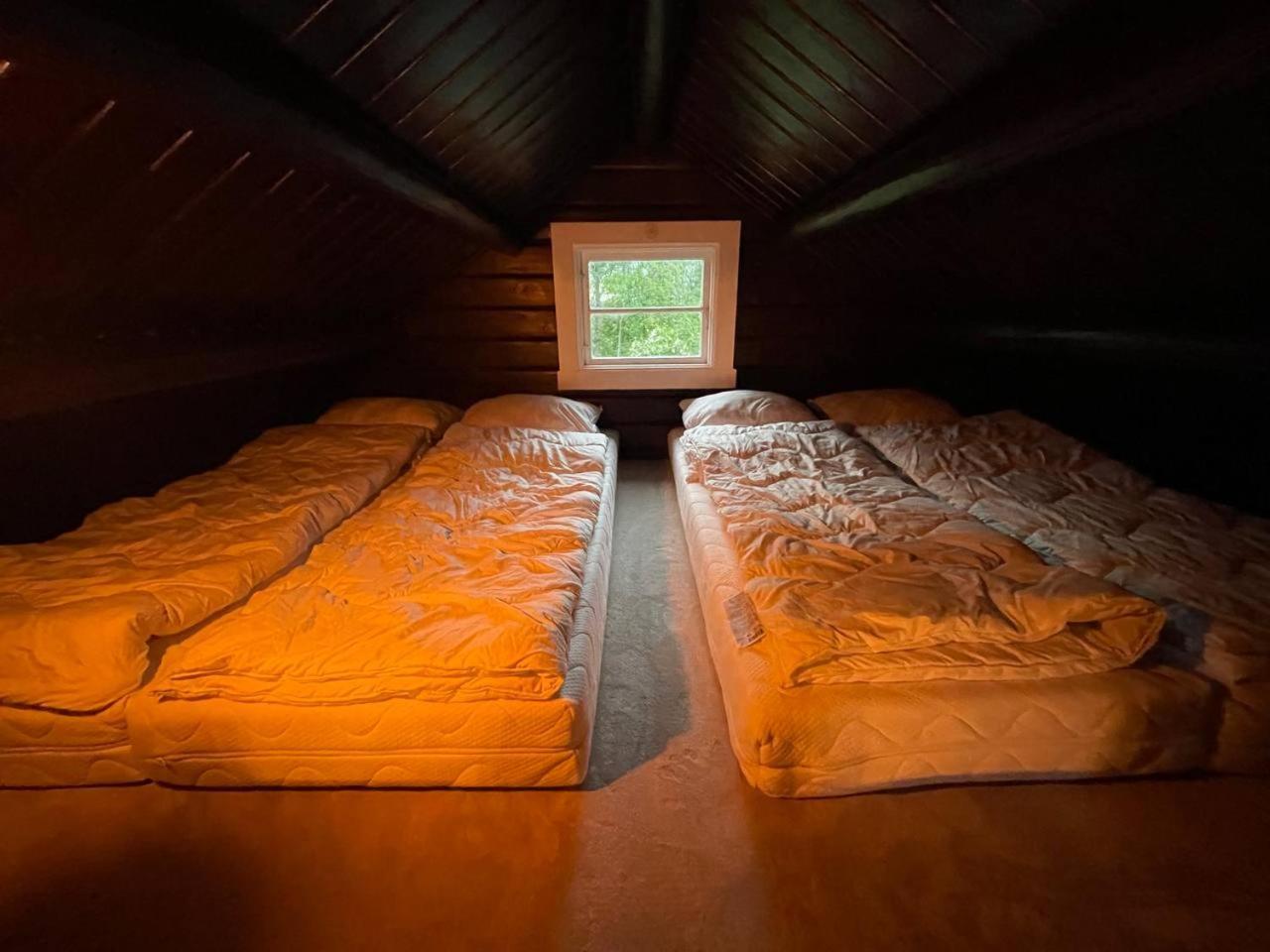 Holiday home Koselig Pa Eget Tun Med Varmtvanns Utedusj As
